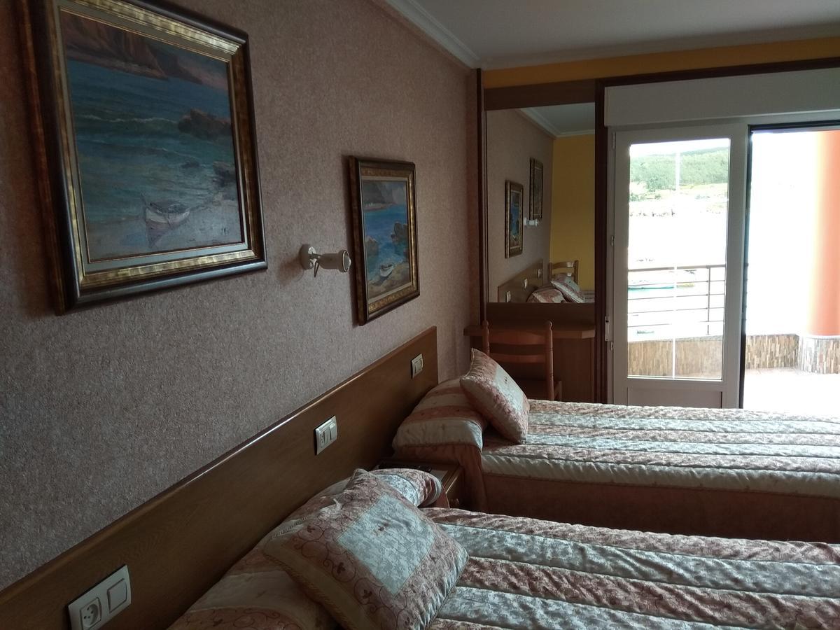 Hostal Residencia Bahia Laxe Buitenkant foto