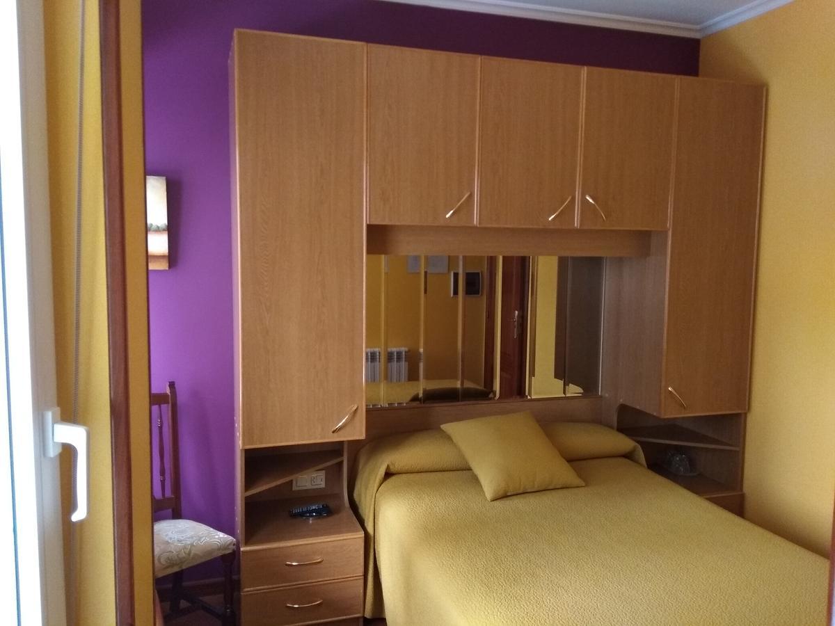 Hostal Residencia Bahia Laxe Buitenkant foto